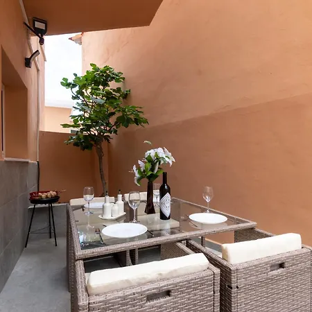 Tranquil 2 Bedroom Costa Adeje (Tenerife)